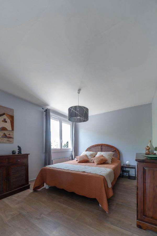 Le Raymond - Appartement Proche Du Centre Sportif, Des Rives De L'Allier Et Du Centre-Ville - Parking Vichy Kültér fotó