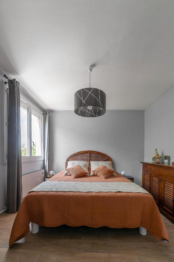 Le Raymond - Appartement Proche Du Centre Sportif, Des Rives De L'Allier Et Du Centre-Ville - Parking Vichy Kültér fotó
